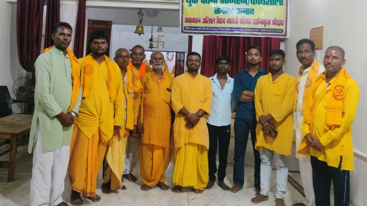 नैतिकता का पाठ युवाओं के साथ।