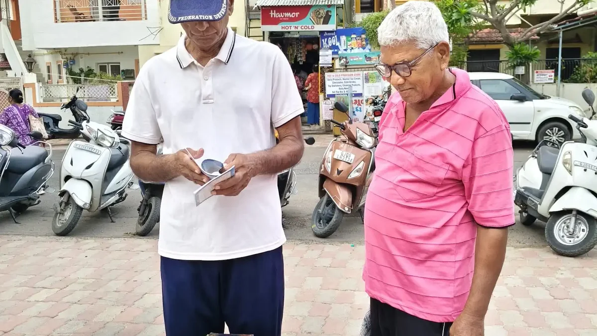 606वा विचार क्रांति अभियान, साहित्य स्टॉल, मोबाइल लाइब्रेरी