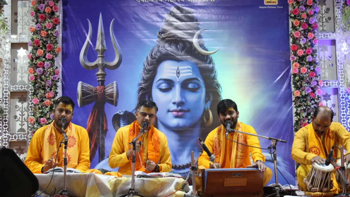 युवाओं द्वारा भव्य “संगीतमय रुद्राभिषेक” का आयोजन - अशिव त्याग संकल्प के माध्यम से कराया गया व्यसन मुक्ति का संकल्प