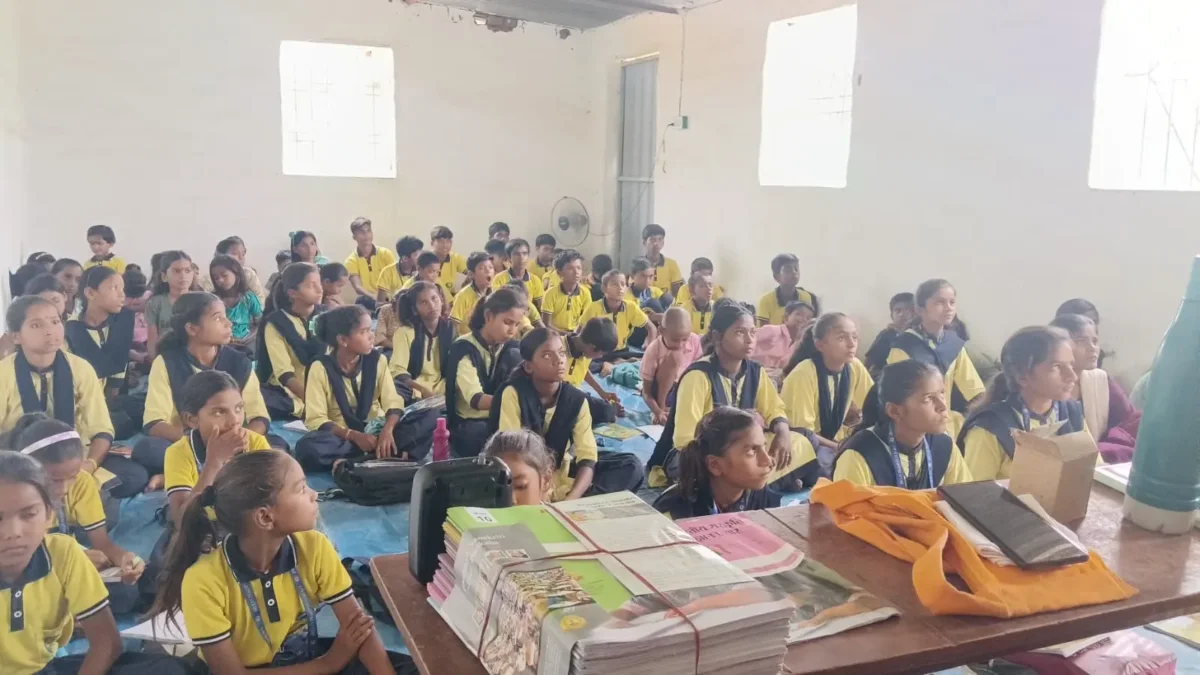 Bal sanskar shaala ki class