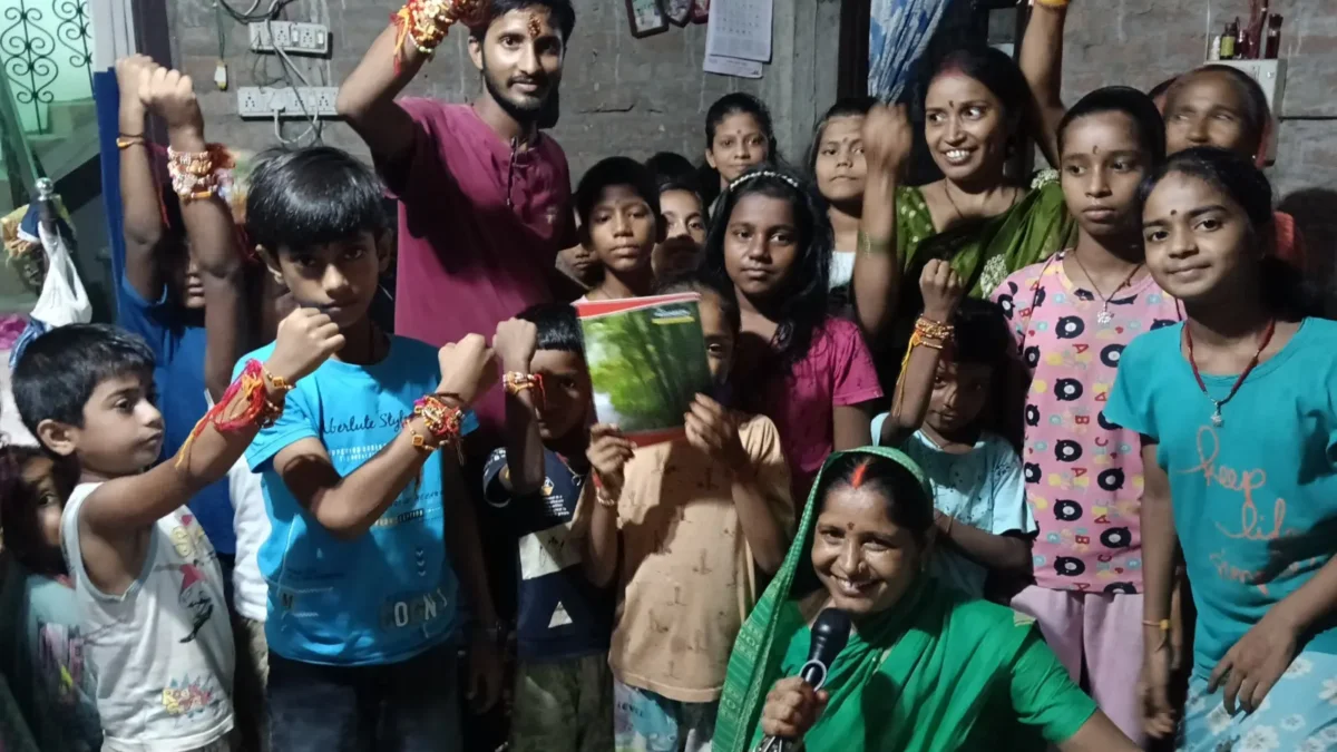 रक्षा सूत्र के साथ बच्चों ने लिया सद्भाव और संस्कृति संरक्षण का संकल्प