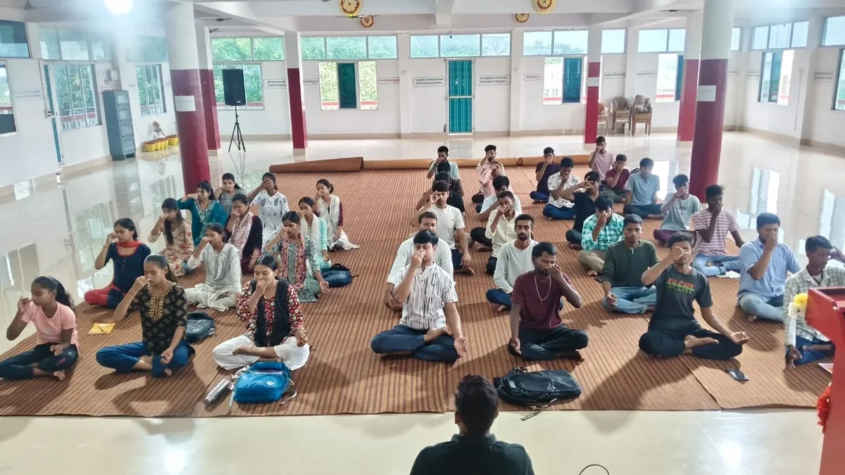 प्रज्ञा युवा प्रकोष्ठ, खगड़िया में निःशुल्क 5 दिवसीय व्यक्तित्व परिष्कार साधना सत्र (PDC) बैच-7 का शुभारंभ