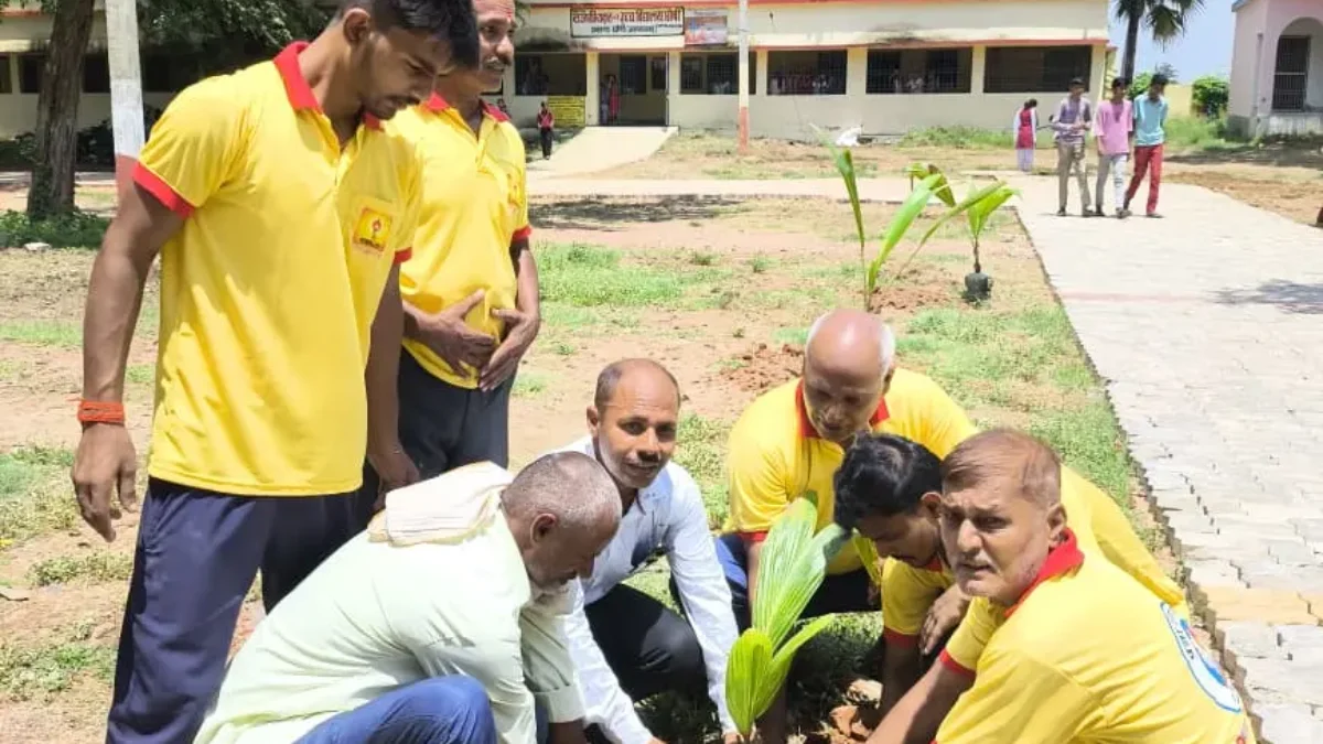विश्व प्रकृति संरक्षण दिवस के अवसर  विशेष वृक्षारोपण अभियान