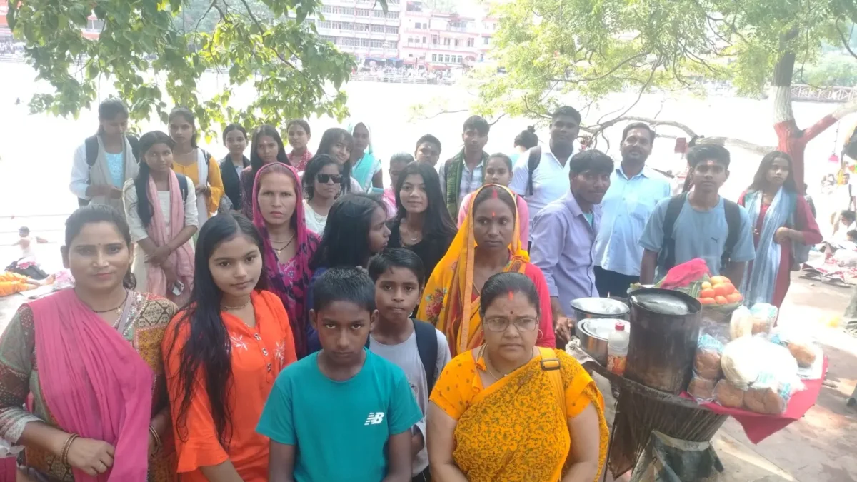 भटके नवयुवा को गुरु की शरणागत।