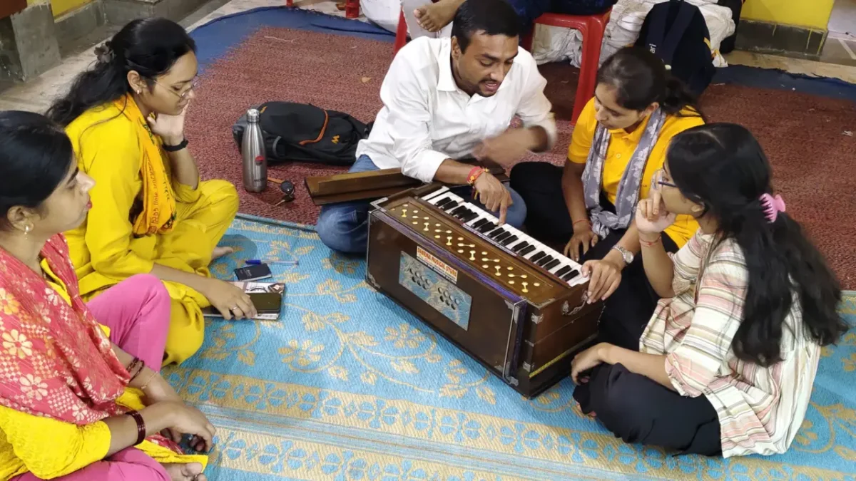 साप्ताहिक युवा मंडल गोष्ठी